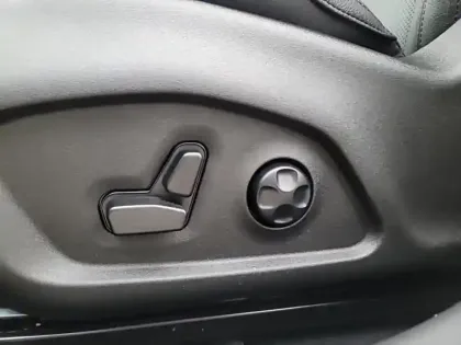 Photo 12 Jeep Compass  1.3 Turbo T4 240ch PHEV 4xe Trailhawk AT6 eAWD