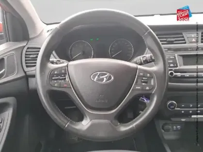 Photo 11 Hyundai I20  Coupé 1.0 T-GDi 100 Intuitive Plus