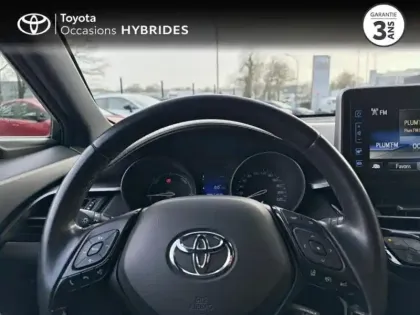 Photo 12 Toyota C-HR  122h Design 2WD E-CVT RC18