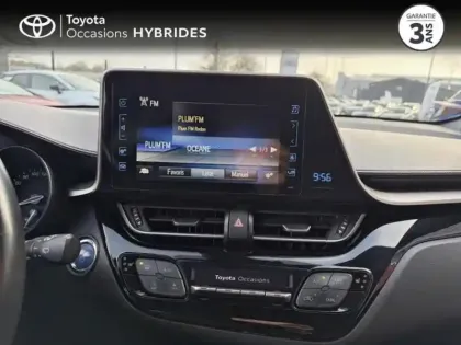 Photo 14 Toyota C-HR  122h Design 2WD E-CVT RC18