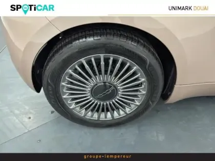 Photo 13 Fiat 500  e 118ch Icône