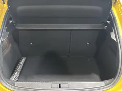 Photo 5 Peugeot 208  1.2 75 Like Regulateur Clim Bluetooth USB 16500 Km