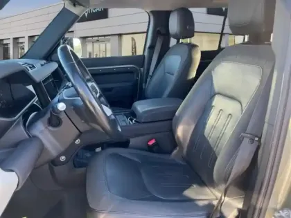 Photo 13 Land rover Defender  110 2.0 D240 First Edition