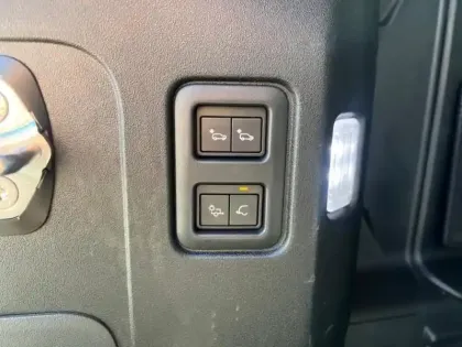 Photo 7 Land rover Defender  110 2.0 D240 First Edition