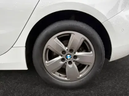 Photo 13 BMW Serie 1 Série 1 118iA 140ch Lounge DKG7