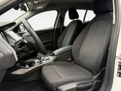 Photo 8 BMW Serie 1 Série 1 118iA 140ch Lounge DKG7