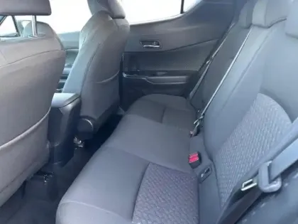 Photo 13 Toyota C-HR  2.0 Hybride 184ch Design Ultimate E-CVT