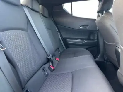 Photo 9 Toyota C-HR  2.0 Hybride 184ch Design Ultimate E-CVT