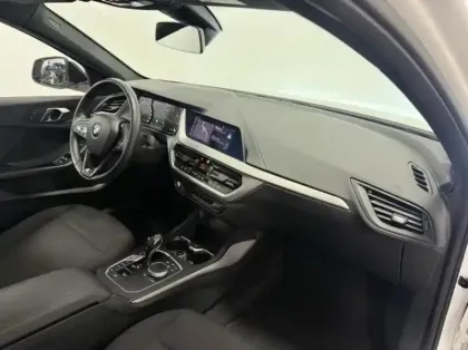 Photo 7 BMW Serie 1 Série 1 116dA 116ch Business Design DKG7