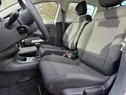 Photo 6 Citroën C3  1.5 BlueHDi 100ch S&S PLUS