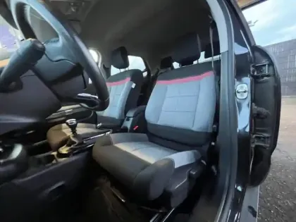 Photo 9 Citroën C4  Cactus PureTech 110ch S&S C-Series E6.d