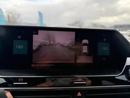 Photo 14 Citroën C4  Moteur électrique 136ch (100 kW) Shine Automatique