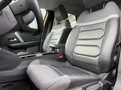 Photo 6 Citroën C4  Moteur électrique 136ch (100 kW) Shine Automatique