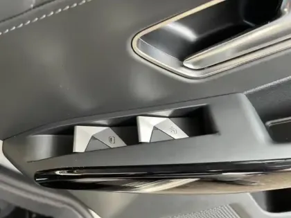 Photo 12 DS Ds 7  Crossback E-TENSE 4x4 300ch Rivoli