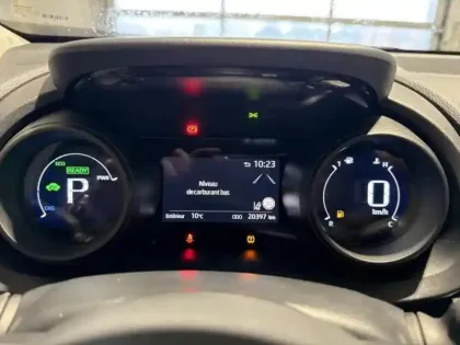 Photo 7 Toyota Yaris  Cross 116h Dynamic Business + Programme Beyond Zero Academy MY22