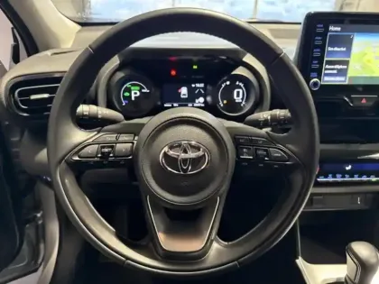 Photo 5 Toyota Yaris  Cross 116h Dynamic Business + Programme Beyond Zero Academy MY22