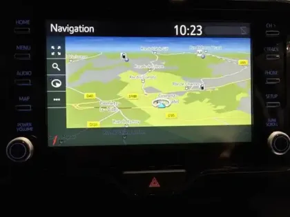 Photo 8 Toyota Yaris  Cross 116h Dynamic Business + Programme Beyond Zero Academy MY22