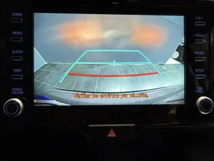 Photo 9 Toyota Yaris  Cross 116h Dynamic Business + Programme Beyond Zero Academy MY22