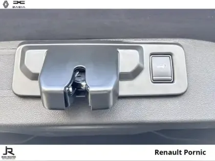 Photo 13 Renault Austral  ICONIC E-Tech full hybrid 200ch