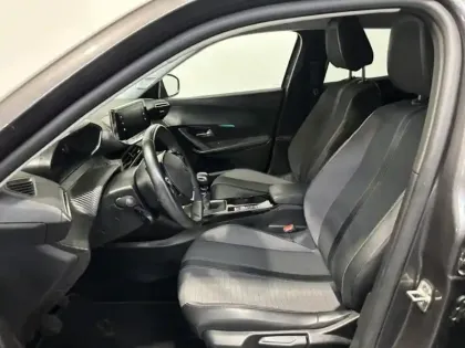 Photo 8 Peugeot 2008  1.2 PureTech 100ch S&S Allure