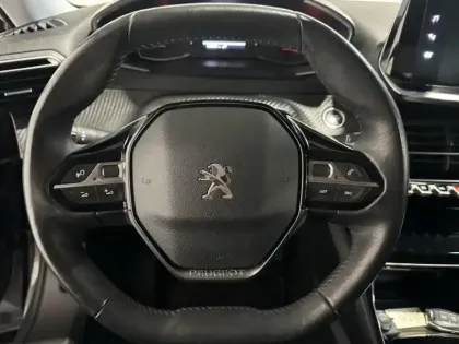 Photo 14 Peugeot 2008  1.2 PureTech 100ch S&S Allure