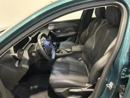 Photo 8 Peugeot 308  SW 1.2 PureTech 130ch S&S Allure