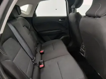 Photo 14 Renault Captur  1.6 E-Tech hybride 145ch Equilibre