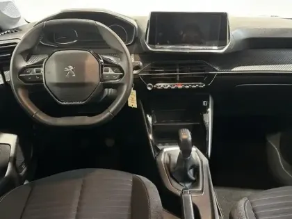 Photo 7 Peugeot 208  1.2 75  Active Clim Carplay Bluetooth USB