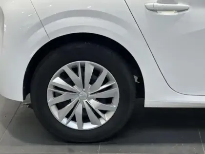 Photo 10 Peugeot 208  1.2 75  Active Clim Carplay Bluetooth USB