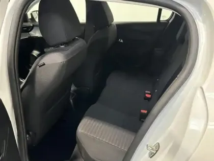 Photo 9 Peugeot 208  1.2 75  Active Clim Carplay Bluetooth USB