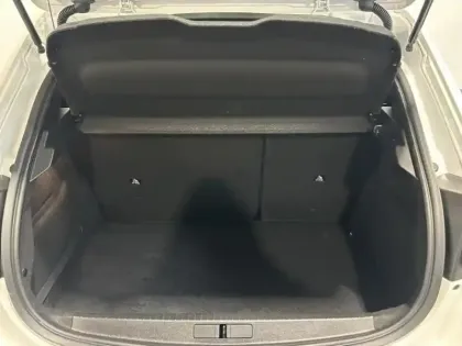 Photo 5 Peugeot 208  1.2 75  Active Clim Carplay Bluetooth USB