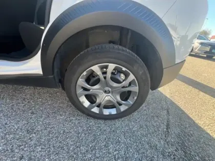 Photo 25 Citroën C3 Gén. IV Ph1 YOU 5