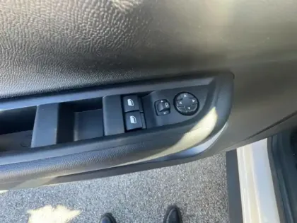 Photo 26 Citroën C3 Gén. IV Ph1 YOU 5