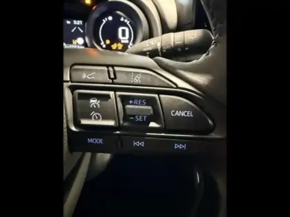 Photo 6 Toyota Yaris  Cross 116h Dynamic Business + Programme Beyond Zero Academy MY22