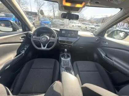 Photo 8 Nissan Juke  1.6 Hybrid 143ch Business Edition 2024