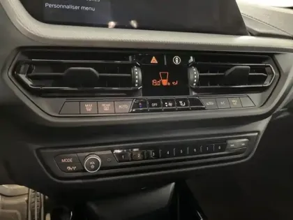 Photo 11 BMW Serie 1 Série 1 118d 150ch M Sport