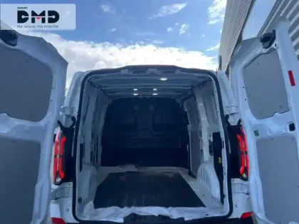 Photo 11 Ford Custom Transit  Fg 320 L1H1 Electrique 100 kW 136ch Trend