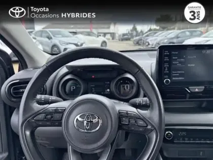 Photo 8 Toyota Yaris  116h Design 5p MY22