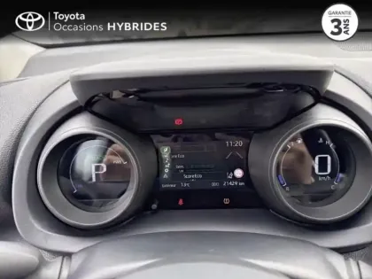 Photo 13 Toyota Yaris  116h Design 5p MY22