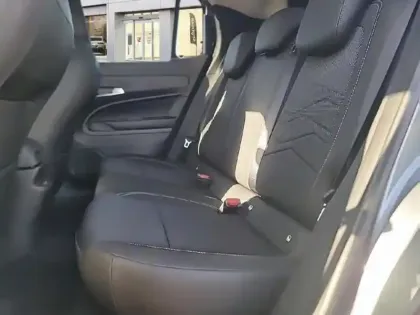 Photo 8 Jeep Avenger  1.2 Turbo T3 100ch MHEV Summit BVR6 eHybrid