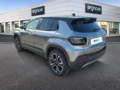 Photo 6 Jeep Avenger  1.2 Turbo T3 100ch MHEV Summit BVR6 eHybrid