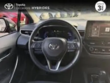 Photo 8 Toyota Corolla  122h Design