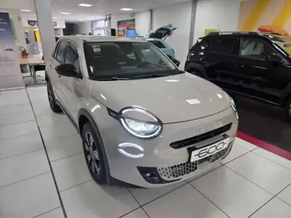 Photo 11 Fiat 600  1.2 Hybrid 136ch Pack Confort & Style DCT6