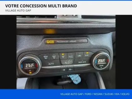 Photo 18 Ford Focus  1.0 EcoBoost 125ch mHEV ST-Line