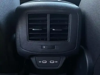 Photo 14 Volkswagen T-roc  1.0 TSI 116ch VW Edition