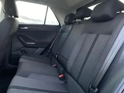 Photo 12 Volkswagen T-roc  1.0 TSI 116ch VW Edition