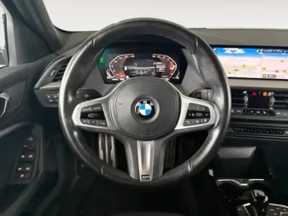 Photo 11 BMW Serie 1 Série 1 116dA 116ch M Sport DKG7