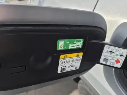 Photo 7 Ford Kuga  2.5 Duratec 180ch Hybrid FlexiFuel Titanium Business Powershift