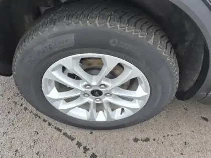 Photo 13 Ford Kuga  2.5 Duratec 180ch Hybrid FlexiFuel Titanium Business Powershift