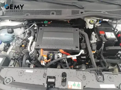 Photo 14 Peugeot 208  Electrique 50 kWh 136ch